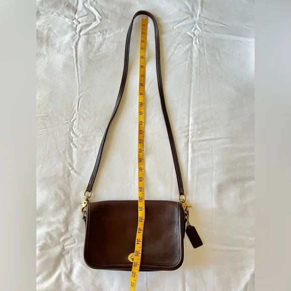 Vintage Coach Brown Leather Pocket Purse Shoulder Bag - Picture 13 of 14